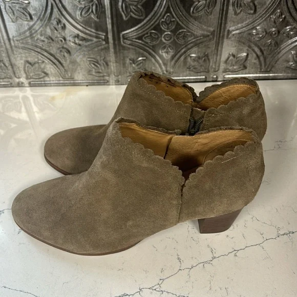 Jack Rogers Marianne Womens Sz 9 Boots Zipper Closure Ankle Boot Stacked Heel - Picture 3 of 6